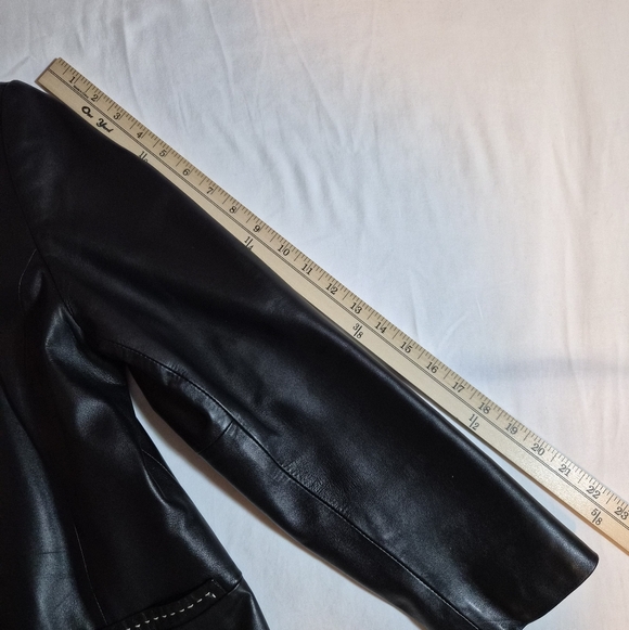 Talbots 100% Leather Moto Lady Jacket Black White Stitching Size 14P - Picture 8 of 8